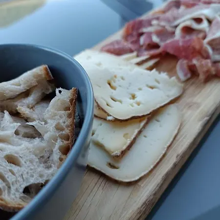 ベッド・アンド・ブレックファスト Le Jardin De Moulis, Et Table D'hotes, Saint Girons, Ariege, Pyrenees, 3*