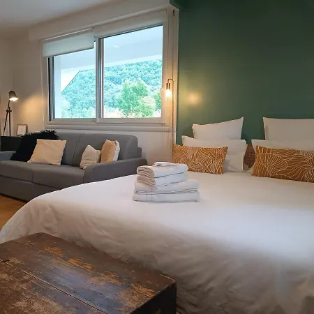 ベッド・アンド・ブレックファスト Le Jardin De Moulis, Et Table D'hotes, Saint Girons, Ariege, Pyrenees, 3*