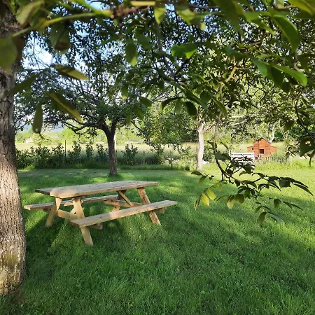 Le Jardin De Moulis, Saint Girons, Ariege, Pyrenees, Bed & Breakfast