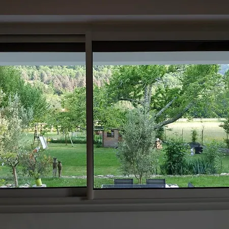 Le Jardin De Moulis, Saint Girons, Ariege, Pyrenees, Bed & Breakfast