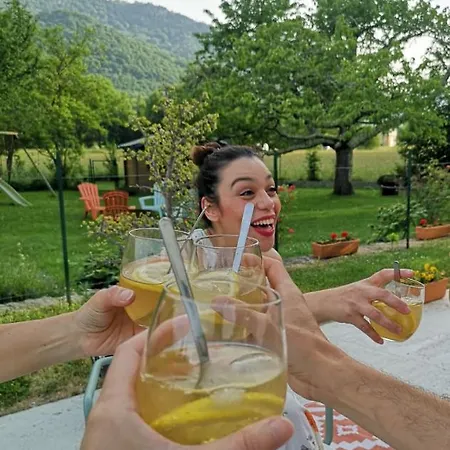 Le Jardin De Moulis, Et Table D'hotes, Saint Girons, Ariege, Pyrenees, Отель типа 