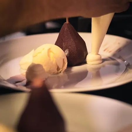 Le Jardin De Moulis, Saint Girons, Ariège, Pyrénées, Moulis