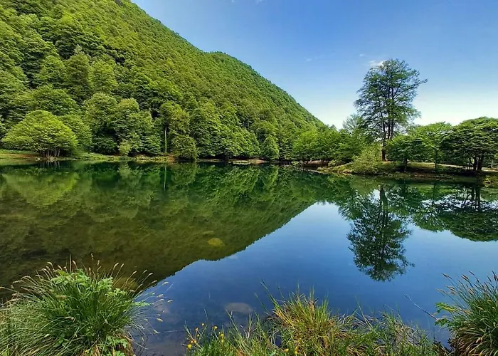 Le Jardin De Moulis, Et Table D'hotes, Saint Girons, Ariege, Pyrenees, 3* Moulis