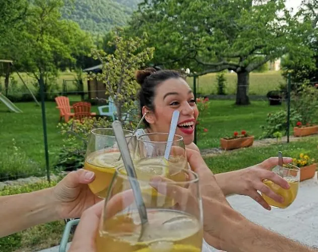 Le Jardin De Moulis, Et Table D'hotes, Saint Girons, Ariege, Pyrenees, Bed & Breakfast