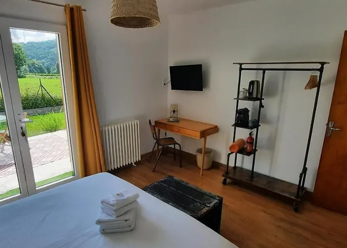 Le Jardin De Moulis, Et Table D'hotes, Saint Girons, Ariege, Pyrenees, 3* Moulis