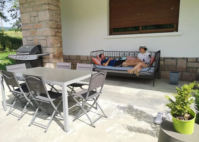 Le Jardin De Moulis, Et Table D'hotes, Saint Girons, Ariege, Pyrenees, Bed & Breakfast Moulis