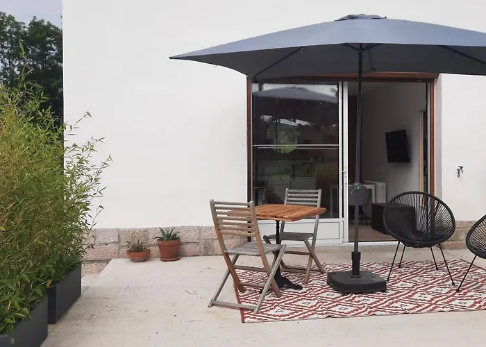 Le Jardin De Moulis, Et Table D'hotes, Saint Girons, Ariege, Pyrenees, Bed & Breakfast