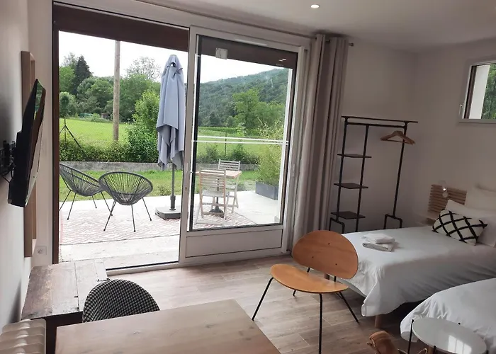 Le Jardin De Moulis, Et Table D'hotes, Saint Girons, Ariege, Pyrenees, Bed & Breakfast