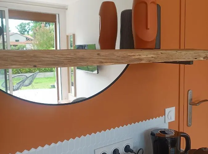 Bed & Breakfast Le Jardin De Moulis, Et Table D'hotes, Saint Girons, Ariege, Pyrenees,