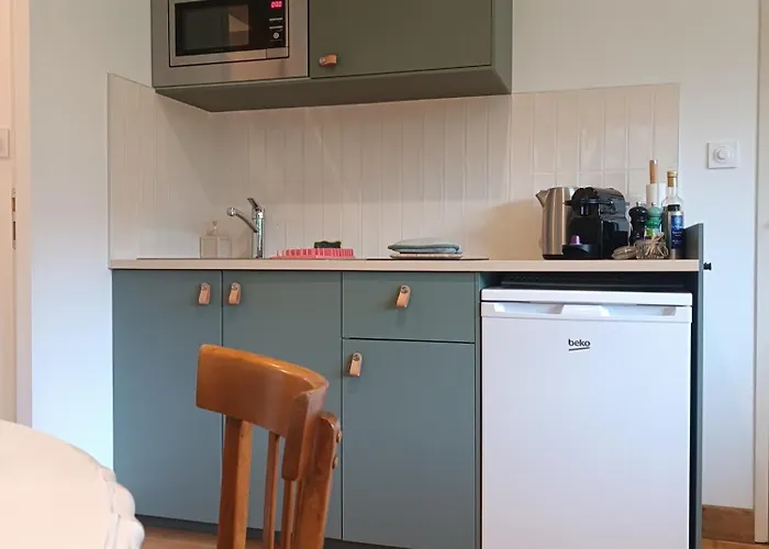 Bed & Breakfast Le Jardin De Moulis, Et Table D'hotes, Saint Girons, Ariege, Pyrenees, Moulis