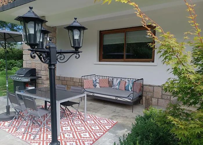 Le Jardin De Moulis, Et Table D'hotes, Saint Girons, Ariege, Pyrenees, Bed & Breakfast