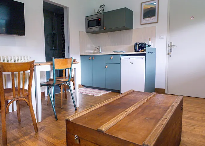 Bed & Breakfast Le Jardin De Moulis, Et Table D'hotes, Saint Girons, Ariege, Pyrenees, Moulis