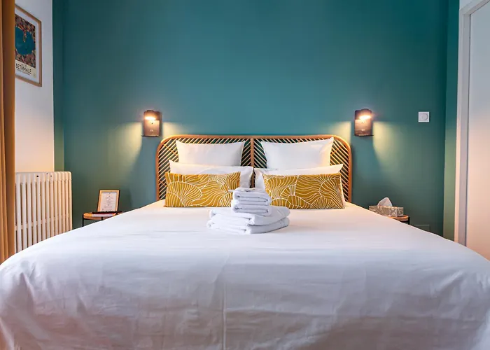 Le Jardin De Moulis, Et Table D'hotes, Saint Girons, Ariege, Pyrenees, 3*