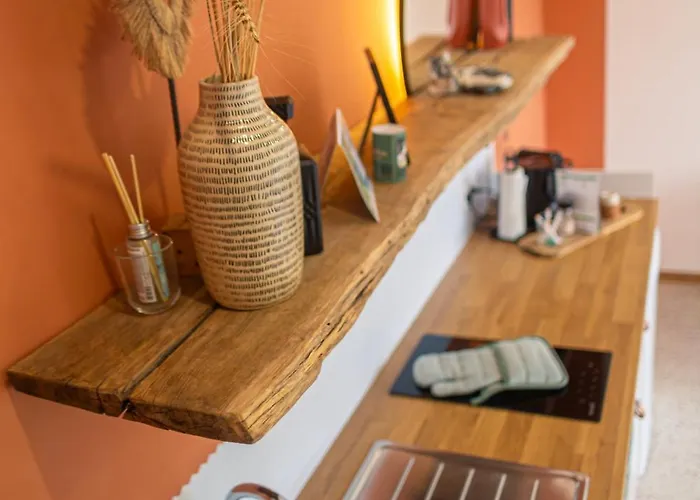 Bed & Breakfast Le Jardin De Moulis, Et Table D'hotes, Saint Girons, Ariege, Pyrenees,