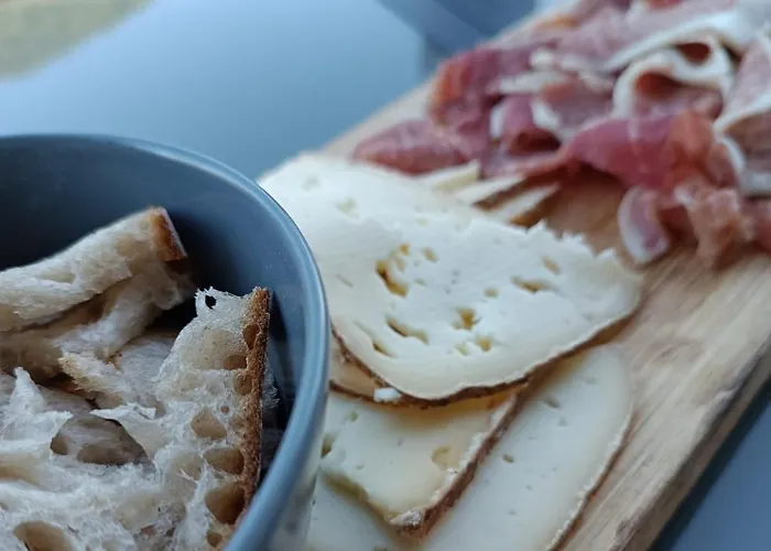 Bed & Breakfast Le Jardin De Moulis, Et Table D'hotes, Saint Girons, Ariege, Pyrenees, Moulis