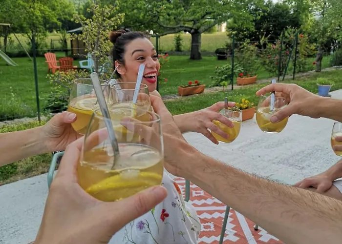 Bed & Breakfast Le Jardin De Moulis, Et Table D'hotes, Saint Girons, Ariege, Pyrenees,